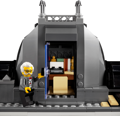 LEGO Icons Natural History Museum Building Set 10326
