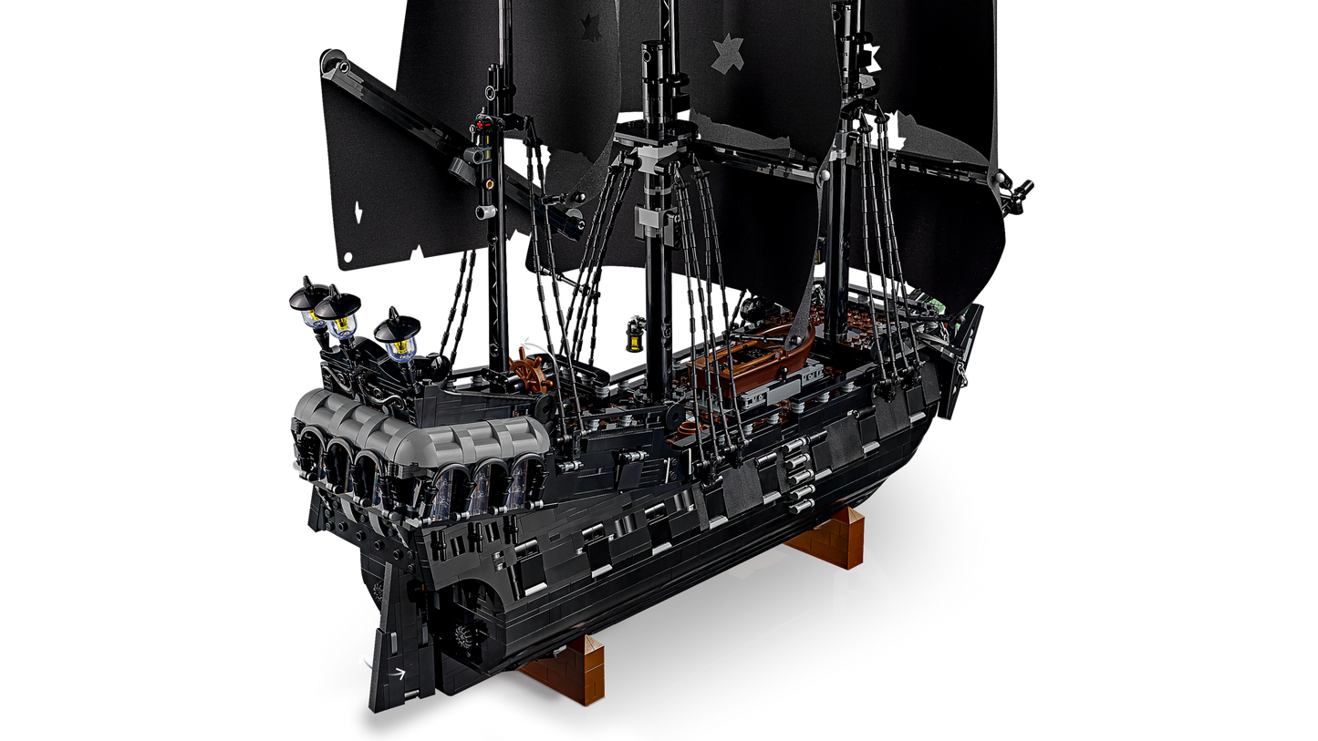 LEGO Icons Captain Jack Sparrow's Pirate Ship Building Set 10365