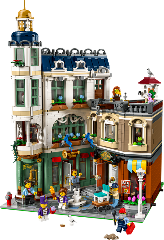 LEGO Icons Shopping Street Building Set 11371